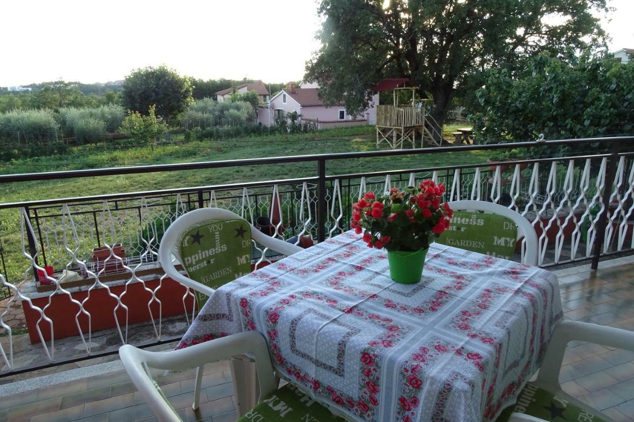 Apartment Parenzana Bibali 65 A 52460-بوجي المظهر الخارجي الصورة